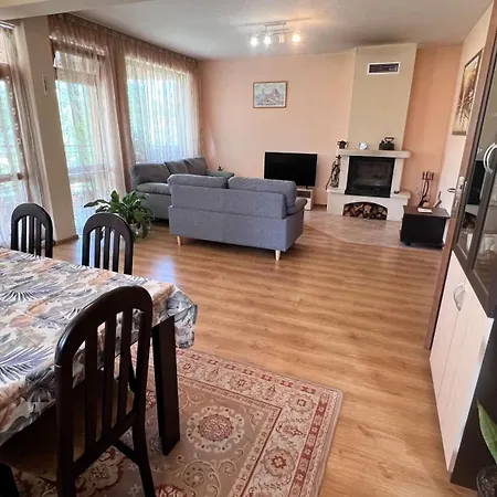 къща каменар