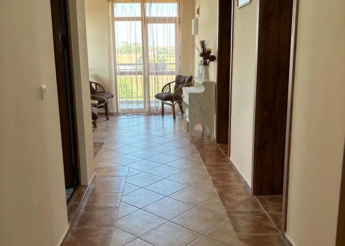 Вилла къща каменар *